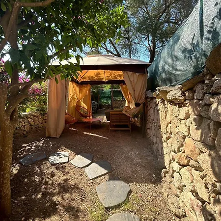 Portorotondo-garden-free Parking * Porto Rotondo